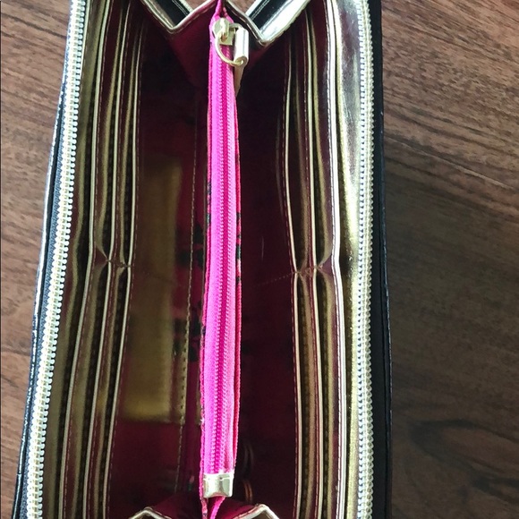 Wallet - Picture 2 of 2